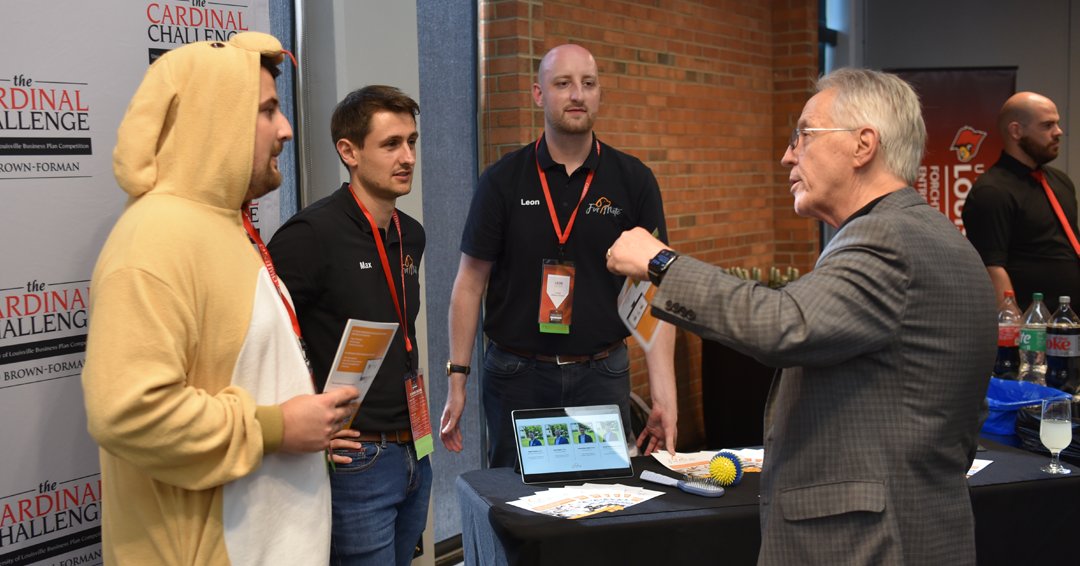 UofLBiz's tweet image. The 2023 Cardinal Challenge continues this morning at UofL&apos;s ShelbyHurst campus, with six teams pitching innovative entrepreneurial concepts for a chance at a home run: earning funding toward the launch of their business!

#UofL #GoCards #CardChallenge #MBA #Entrepreneurship