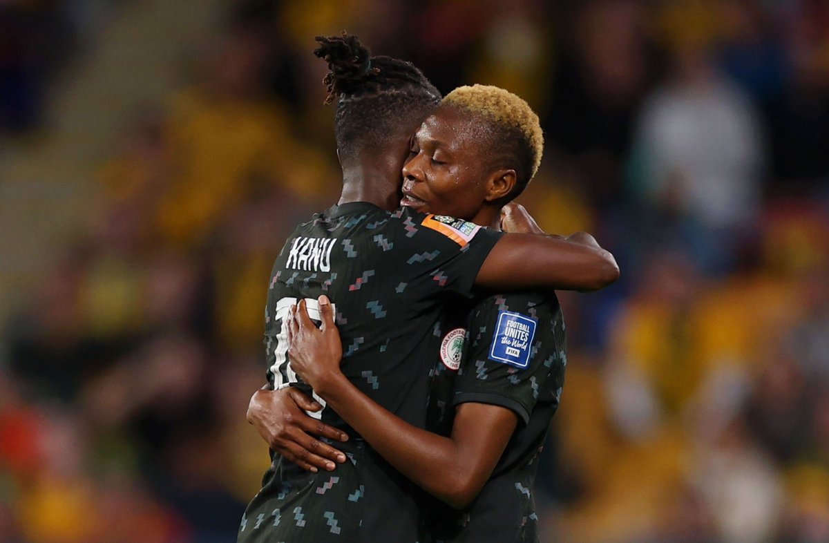 ayinde_halimatu's tweet photo. For indeed what God can not do, does not exist!! Al glory to God for the important 3pts. Unto the next one, ladies @NGSuper_Falcons 🙏💪
#FIFAWWC #HA18 #SuperFalcons #NGA https://t.co/ghSYMWnfhs