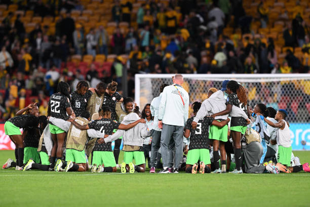 ayinde_halimatu's tweet photo. For indeed what God can not do, does not exist!! Al glory to God for the important 3pts. Unto the next one, ladies @NGSuper_Falcons 🙏💪
#FIFAWWC #HA18 #SuperFalcons #NGA https://t.co/ghSYMWnfhs