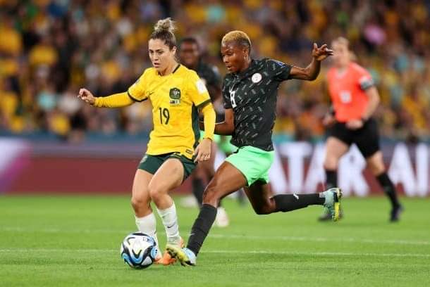 ayinde_halimatu's tweet photo. For indeed what God can not do, does not exist!! Al glory to God for the important 3pts. Unto the next one, ladies @NGSuper_Falcons 🙏💪
#FIFAWWC #HA18 #SuperFalcons #NGA https://t.co/ghSYMWnfhs
