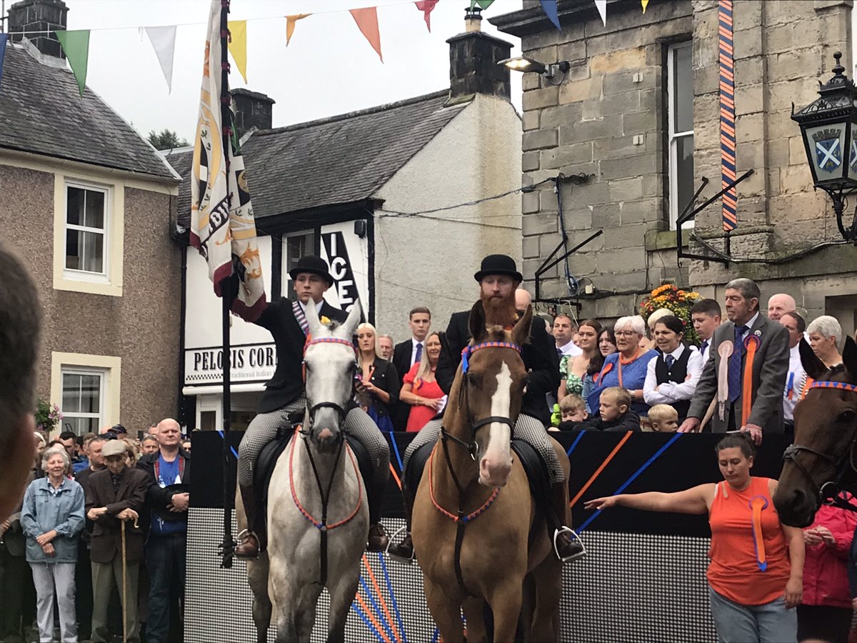 guyshrubsole's tweet photo. “It belongs tae us by right and lot”: an honour to witness the Common Riding, Langholm’s incredible 250-year-old ceremony proclaiming the people’s rights to the Common Moss. 

In England, we have so few traditions that connect us to the land. Time to learn from Scotland. https://t.co/Tl3nDndifn