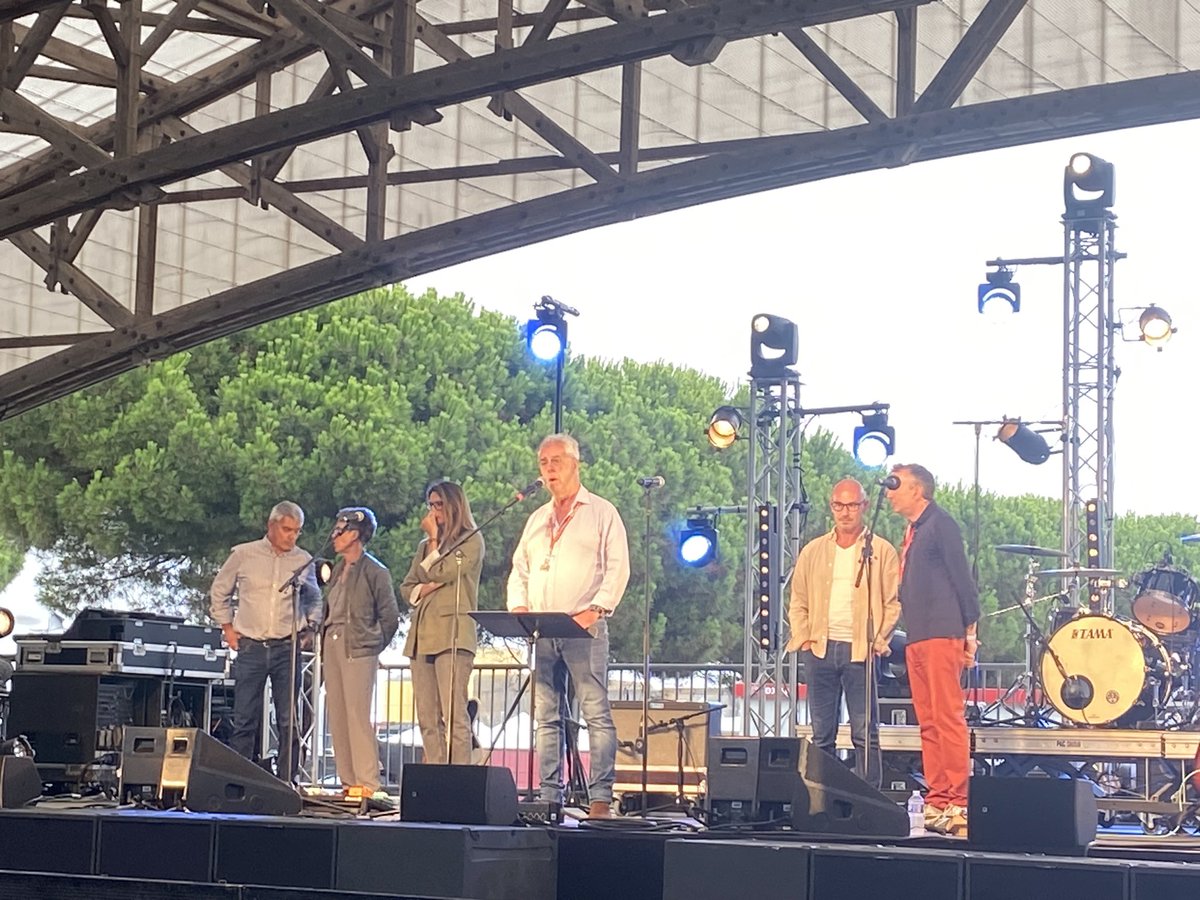 MarionBonnetain's tweet photo. 🎶 C’est parti pour @les_escales 2023 de @VilleStNazaire, lancées par le show case rock des australiennes @TeenTeasers. @Enedis en Loire-Atlantique est de nouveau partenaire de ce festival des cultures du monde 🌍 !
#SaintNazaireRenversante #ancrageterritorial https://t.co/Z6al3NpvTs