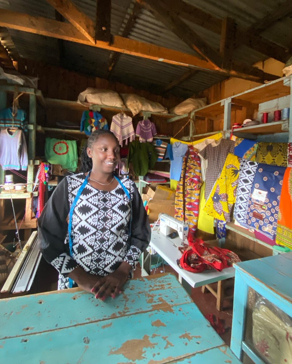 FinlandinKenya's tweet photo. With our support to @HelpSelfHelpCe1 we improve the employability and competitivess of Kenyan post #TVET graduates by training them in soft skills and entrepreneurship in #Nyeri and #Laikipia counties. 💯 https://t.co/mSaDv5EHNZ