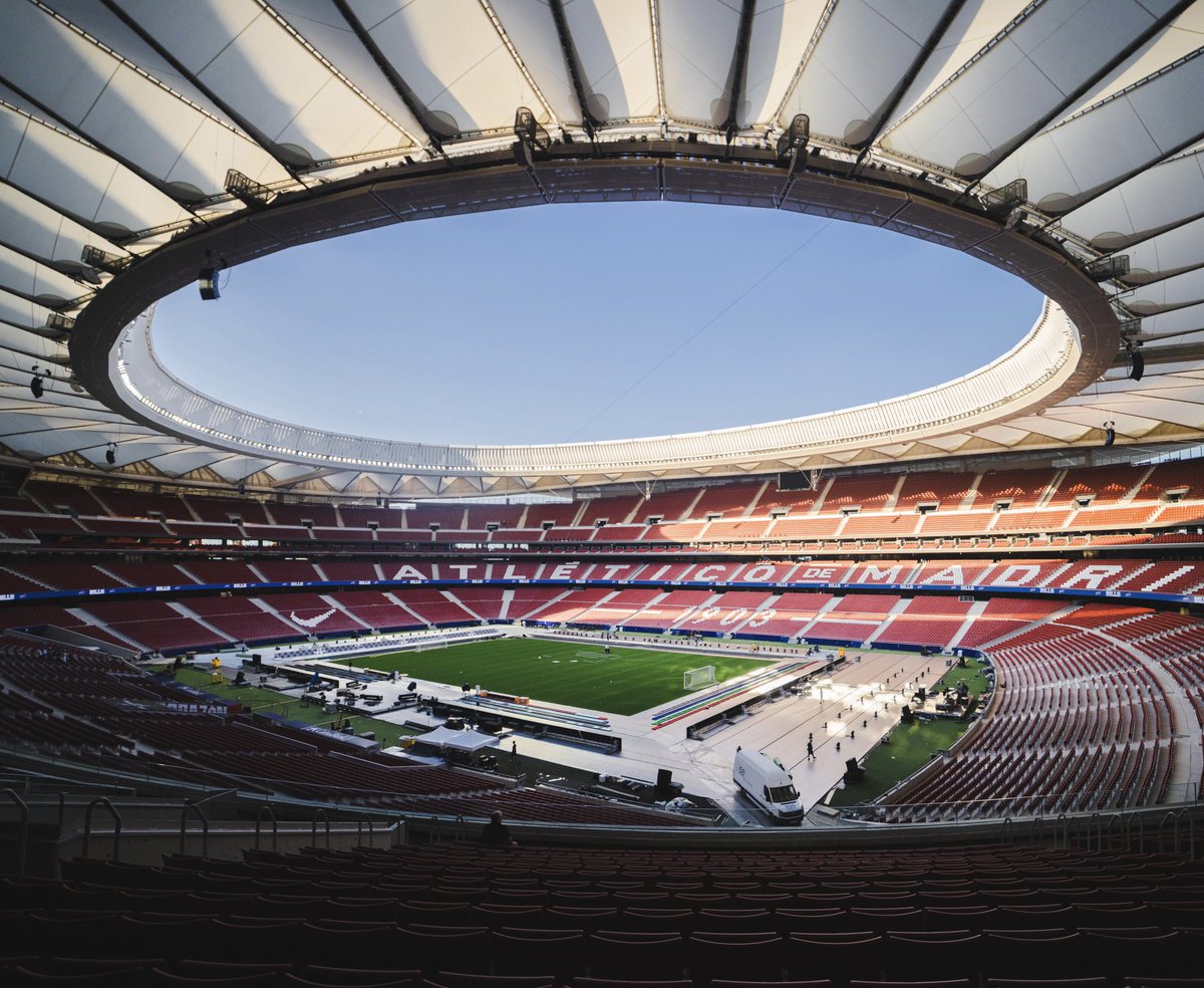 👑  Previa de la Final Four de la <a href="/KingsLeague/">Kings League Spain</a> y <a href="/QueensLeague/">Queens League Spain</a> en el Metropolitano

🎙️ ya en directo <a href="/OmarCharafMD/">Omar Charaf</a> y <a href="/angelogomezo/">Angelo Gómez</a> 

twitch.tv/mundodeportivo