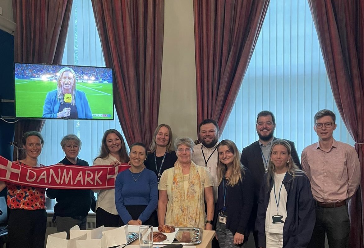 Lovely to watch the match between Denmark & the English @Lionesses together with colleagues from @DKinNL at our Embassy today. 

And what a game so far!! 🔥⚽️ 

#FIFAWomensWorldCup #FIFAWWC