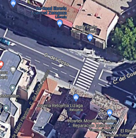 FundacionDfa's tweet photo. 👉 Errrr... Y que cada vez que llueve el rebaje del #pasodepeatones en #CosBajo entre San Vicente de Paul se convierte en la mar océana, complicando "un tanto" la #accesibilidad... Y no sólo a personas con #movilidadreducida #PMR ¿Se puede hacer algo @zaragoza_es? #movilidad https://t.co/6GyZGT2nRN