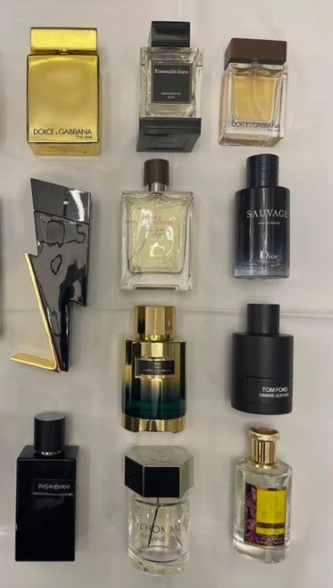 oborystore's tweet photo. #عطر الجمعة

💯💯💯ذا وودز كوليكشن بانوراما💯💯💯

☑️عطر صيفي حمضي عنبري
☑️اداء عالي ثبات وفوحان يجمل
☑️ريحة جدا شبيه لتايغر بولغاري 
☑️وارخص منه بـ1000 ريال تخيل
☑️عطر كل الفصول وفي الصيف ابداع
☑️ترند حول العالم والمؤشر في اتفاع
☑️لازم يكون ضمن مجموعتك👇
https://t.co/mBiAVBVrW2 https://t.co/rmTIxYnQJv