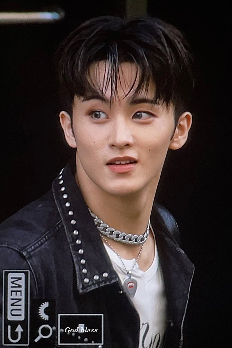 Ieemarkees's tweet photo. rockstar mark https://t.co/8WSjB3OrdT