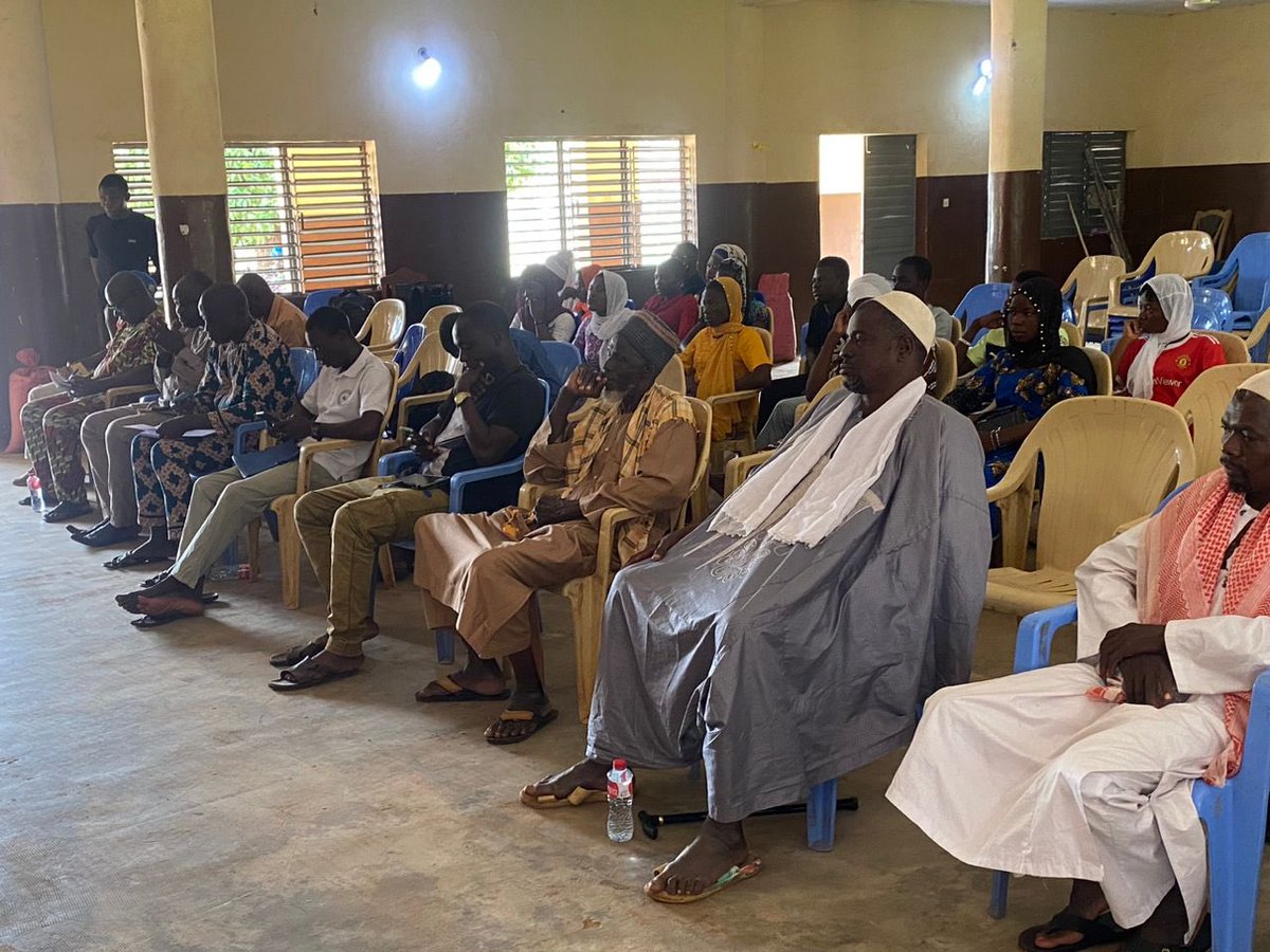 Et c'est parti 🥳 avec les mots de bienvenue du Représentant du bailleur <a href="/CARE_BeninTogo/">CARE Bénin/Togo</a> et ceux de la Présidente du ROAFEM 😍

Notons que ce lancement connait aussi la participation des autorités et des leaders religieux de la communauté.