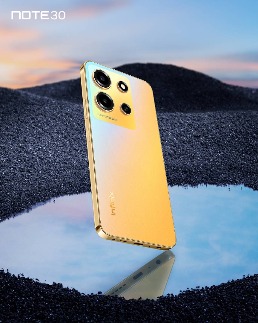 InfinixNigeria's tweet image. Experience what true beauty means with #InfinixNote30 in Variable Gold colour. 🎧📱 
  
  Now available in outlets near you
  
#TakeChargeWithNote30