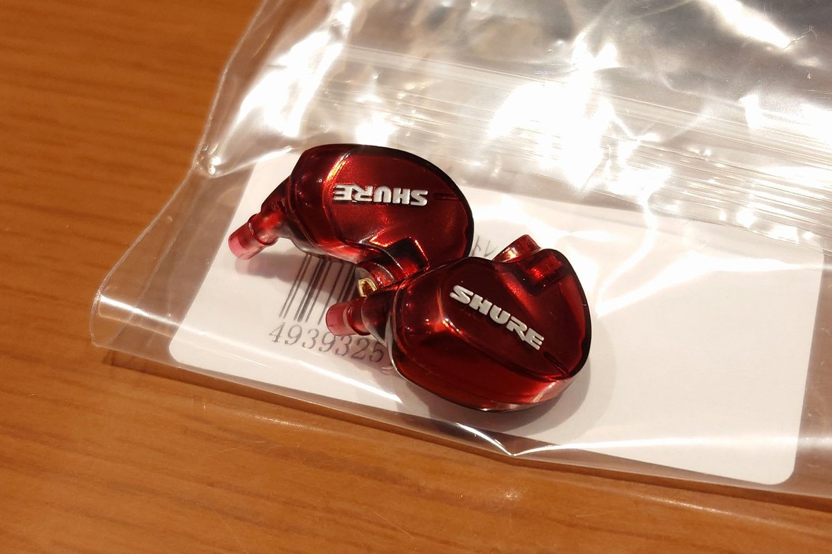 haruko_425's tweet photo. 🌟 My New Gear 🌟 Outlet
1️⃣ SHURE SE846
2️⃣ SHURE SE535LTD
3️⃣ SHURE SE425 ⇦(遅れる笑)
古いものから買い換え 🎧️ ⇨ 🎧️✨
これからもSHUREサウンドで🐰♥️
SHURE祭りで3本も買ったおばかさんはわたしです(´꒳`)☘️
#完実電気アウトレット #SHURE #SE846 #SE535LTD #SE425 #SHURE祭り https://t.co/czSOVXpsXu