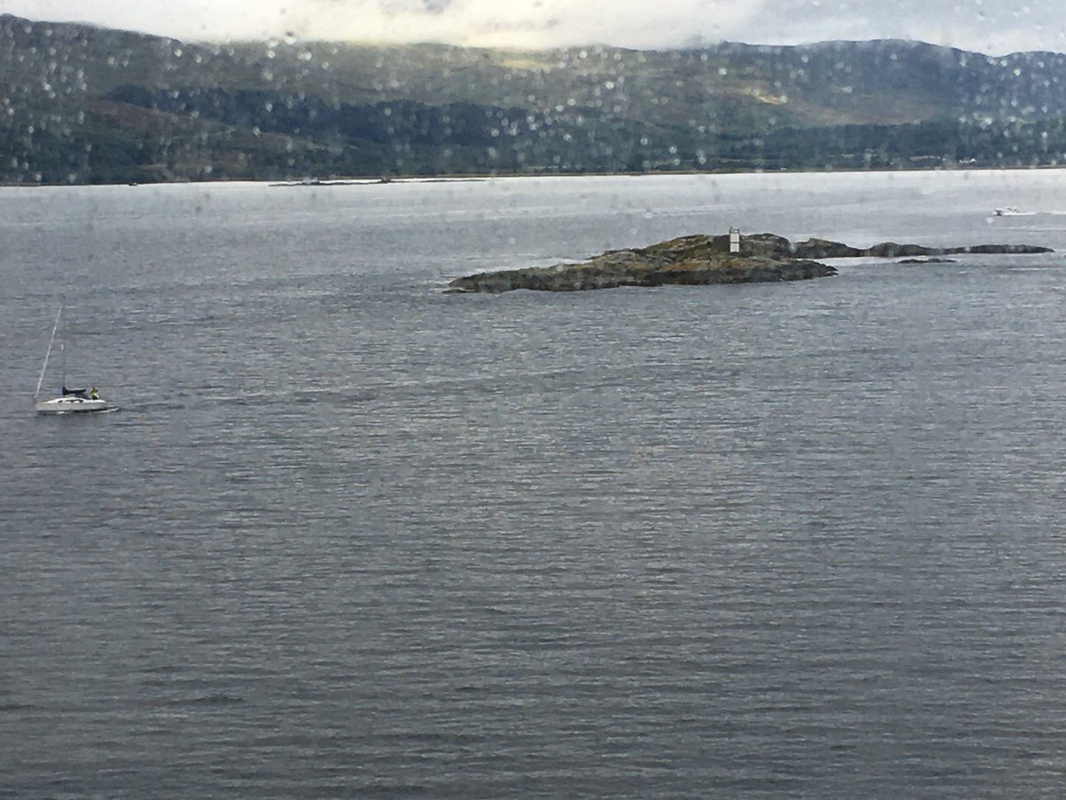 MMaryMcKenna's tweet photo. This morning is all about boats #Scotland #SoundOfMull https://t.co/RxXzUNRRYR