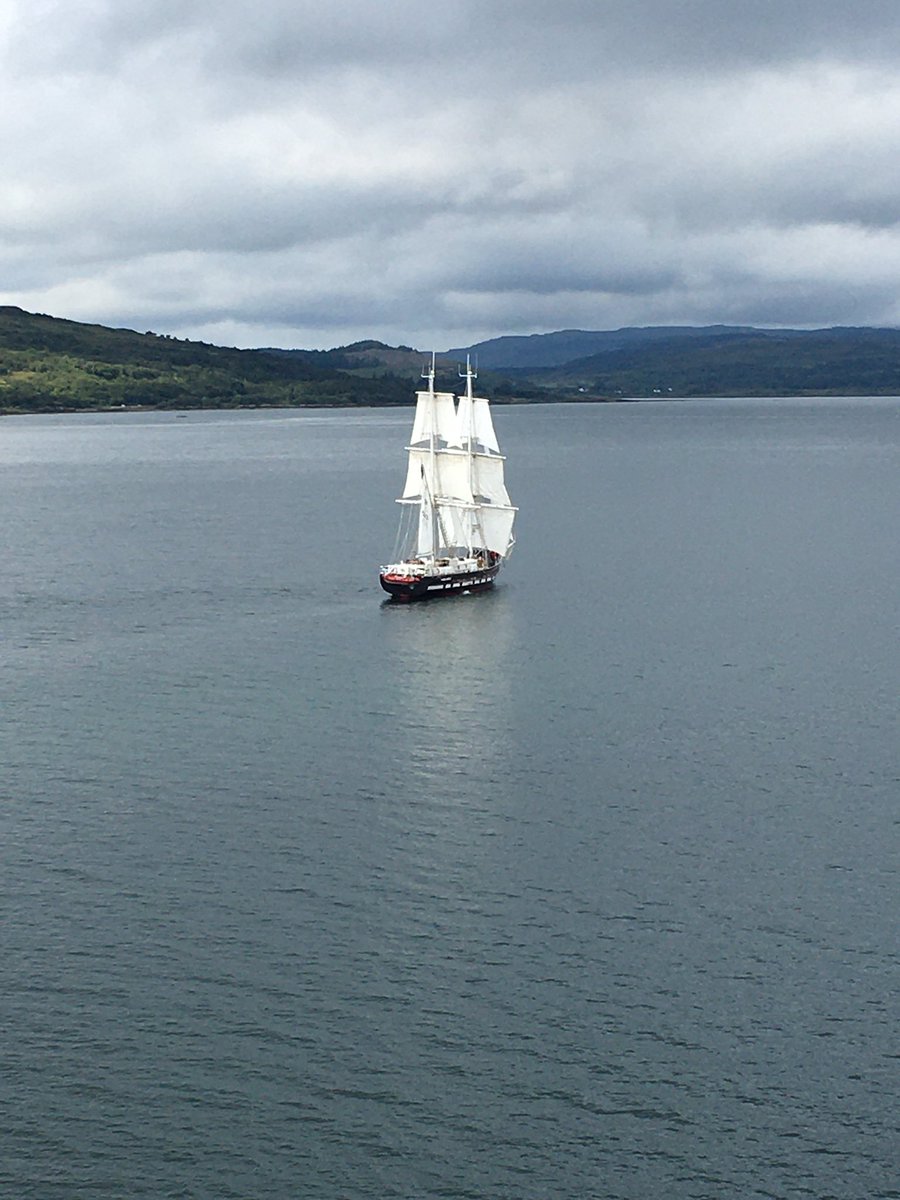 MMaryMcKenna's tweet photo. This morning is all about boats #Scotland #SoundOfMull https://t.co/RxXzUNRRYR