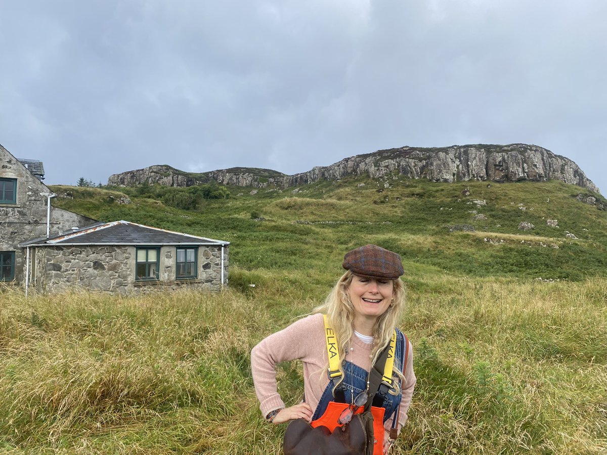 CressidaCowell's tweet photo. On the little Scottish island that was the inspiration for #howtotrainyourdragon there is a hill behind the house where I spent all my summers as a child that I thought looked exactly like the back of a sleeping dragon…
#innerhebrides
#mostbeautifulplaceintheworld ❤️🐉 https://t.co/NCQCSvK5gV