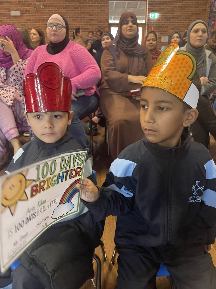 Billy_Eliaali's tweet photo. Today we celebrated 💯 Days of Kindergarten. Congratulations to our support unit students on this epic milestone 🔮🎈@Punchbowl_PS https://t.co/6cuH9yVtNk