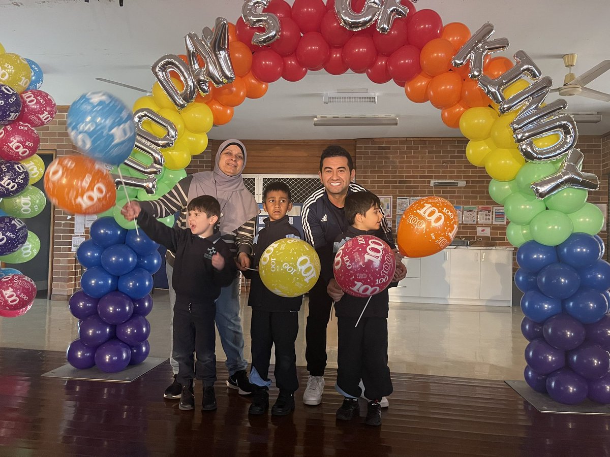 Billy_Eliaali's tweet photo. Today we celebrated 💯 Days of Kindergarten. Congratulations to our support unit students on this epic milestone 🔮🎈@Punchbowl_PS https://t.co/6cuH9yVtNk