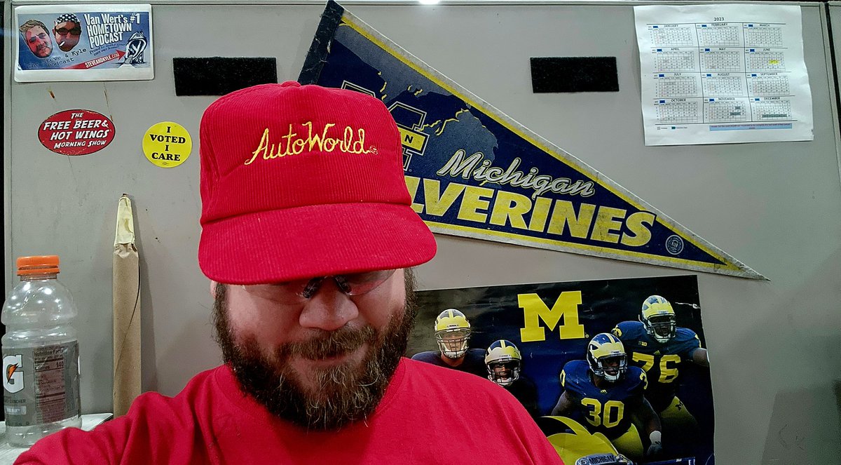 TimmyForRealz's tweet photo. Thought @freebeergregg would appreciate this. Flint's AutoWorld. @fbhwshow https://t.co/1OUK6dT8Qk