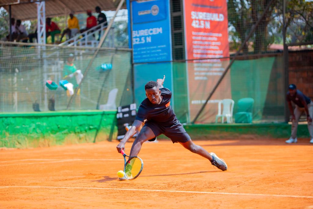 tennis_rwanda's tweet photo. #DavisCupRwanda 

Group IV - Africa - Group B 

Day III, Match I 

Luca Figueiredo ( #Mozambique) 

6-2 6-0 

Zidario Quitomina ( #Angola) 

#DavisCup #CIMERWA #AmekiColor #ParkInn #SimbaVoyages #VisitRwanda #Liquid https://t.co/G8xIs20cwV