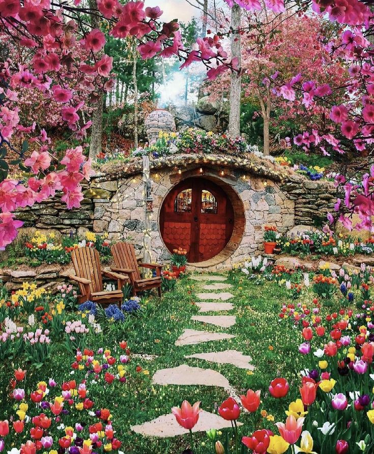 dolliefae's tweet photo. Mentally, i live here. https://t.co/V2CzmjXhRK
