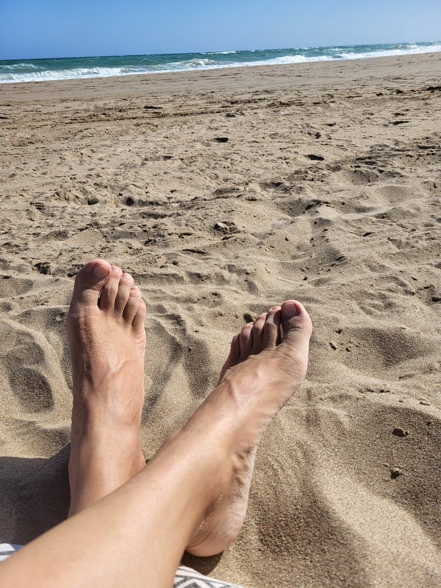 myfeeton's tweet photo. Live at https://t.co/ZOfFrGJqNA
Enjoying the beach#feet_lover #feetfethish #feetcontent #feet_pic #FeetPictures #feet_lovers #verifiedfeet #vipfeet #toes #pies #piesbonitos #beautifulfeet #sexyfeet #feetsexy #videospies #fotospies https://t.co/6ZW0LbalbX