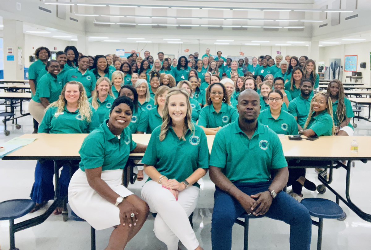My heart is so full. I love these people. They are my heroes. Incredible turnout for Open House! Spartans, U-NITE!💚🤍💚 #NCSSBeTheBest <a href="/SSE_NEWTON/">SSE_NEWTON</a>