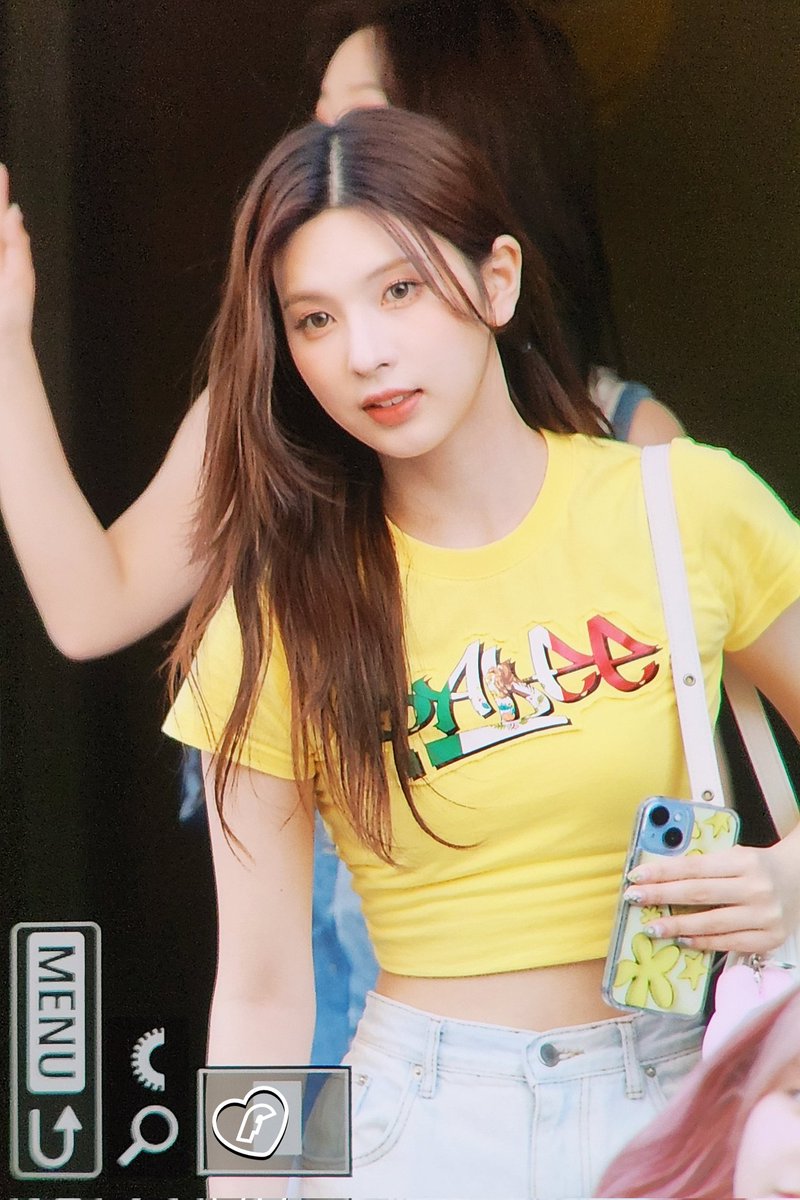 Bai_Fari's tweet photo. 230728
🥰🥰🥰
pre
#배이 
#BAE
#NMIXX       #엔믹스 https://t.co/BuHEvZtreB