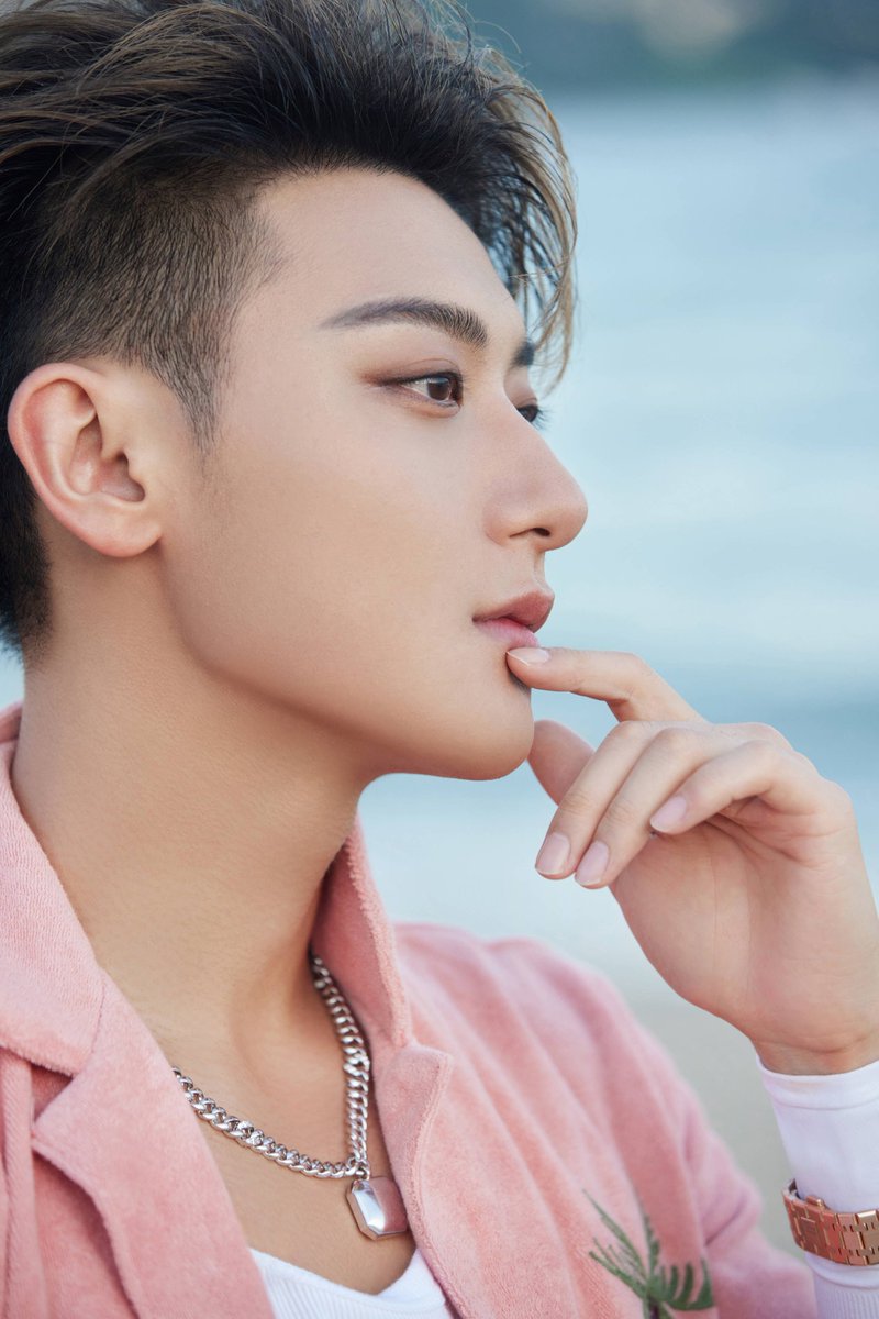 noviaini's tweet photo. visual Tao 💖 #ZTAO #HuangZitao https://t.co/pMndR1sSxM