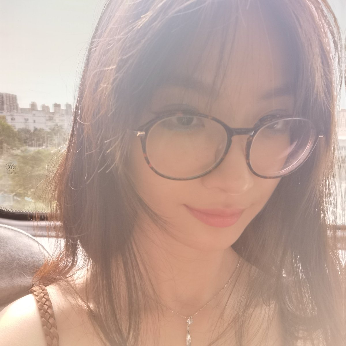 tree_isTree's tweet photo. 我是麻辣女教师 我理解 https://t.co/K06DI59Utv