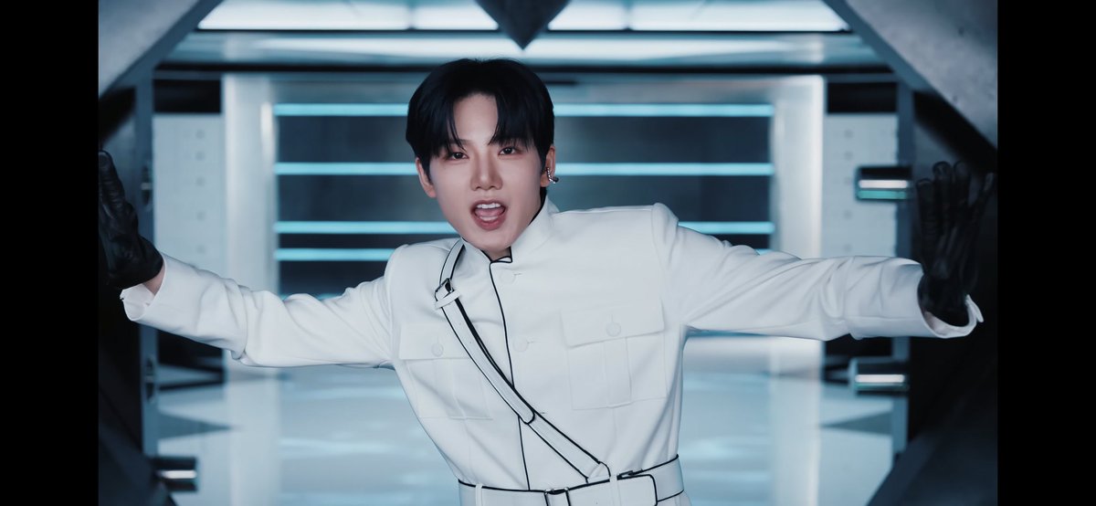 WORLDMUSICAWARD's tweet photo. #Treasure's new #BONABONA MV is epic!💪🎥💥🌎🔥👑👑👑👑👑👑👑👑👑👑❤️‍🔥 Watch: https://t.co/Kinh07N7WX 
#BONABONAbyTREASURE #TREASURE_REBOOT 
@treasuremembers https://t.co/MeTj4S4XYI