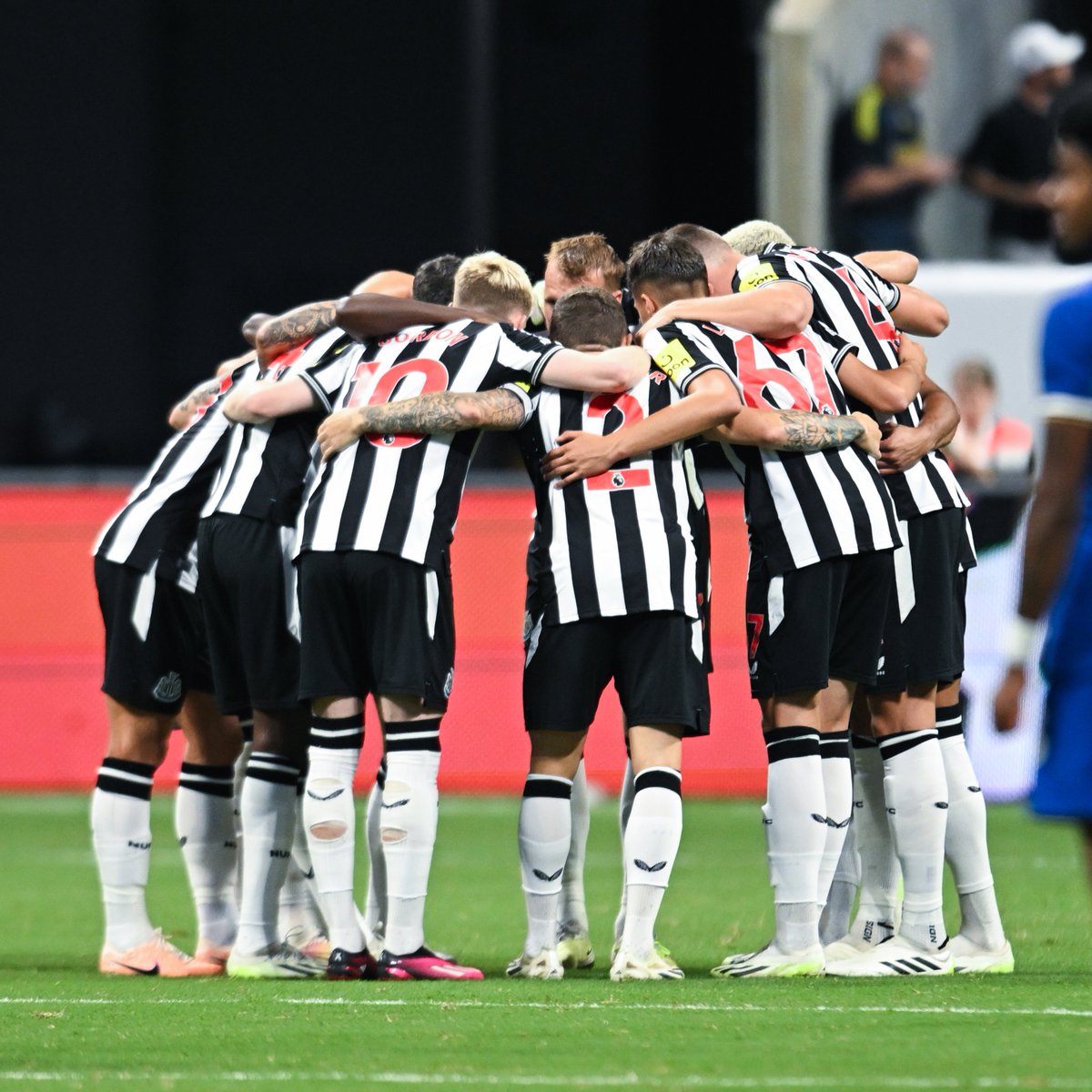 NUFC's tweet photo. MATCHDAY! 👊
 
🆚 Brighton and Hove Albion
🏆 #PLSummerSeries
🏟️ Red Bull Arena, New Jersey
⏰ 12.30am (BST) / 7.30pm (ET)

⚫️ HOWAY THE LADS! ⚪️ https://t.co/D1AX7oOmjq