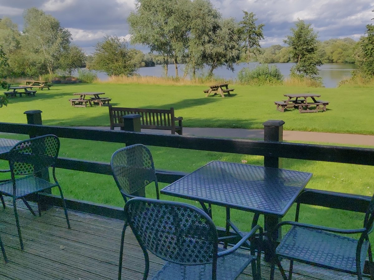 It's Love Parks Week 2023, here are some photos of Harrold-Odell Country Park, awarded a Green Flag this year.

Discover more about the parks and open spaces that you and your family can visit in Bedford Borough this summer at bedford.gov.uk/leisure-parks-…
#LoveParks #LoveParksWeek