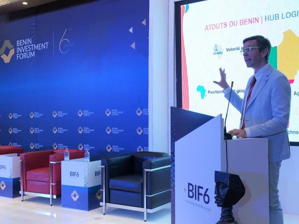 Deuxième journée du <a href="/BeninInvestment/">Benin Investment Forum</a> Forum 2023.

Focus sur le #Port Autonome de #Cotonou : présentation de l'Africa Logistics Zone par M. Kristof Van den Branden, Directeur Commercial &amp; Marketing du PAC.

N'hésitez pas à visiter notre stand pour rencontrer et échanger avec notre