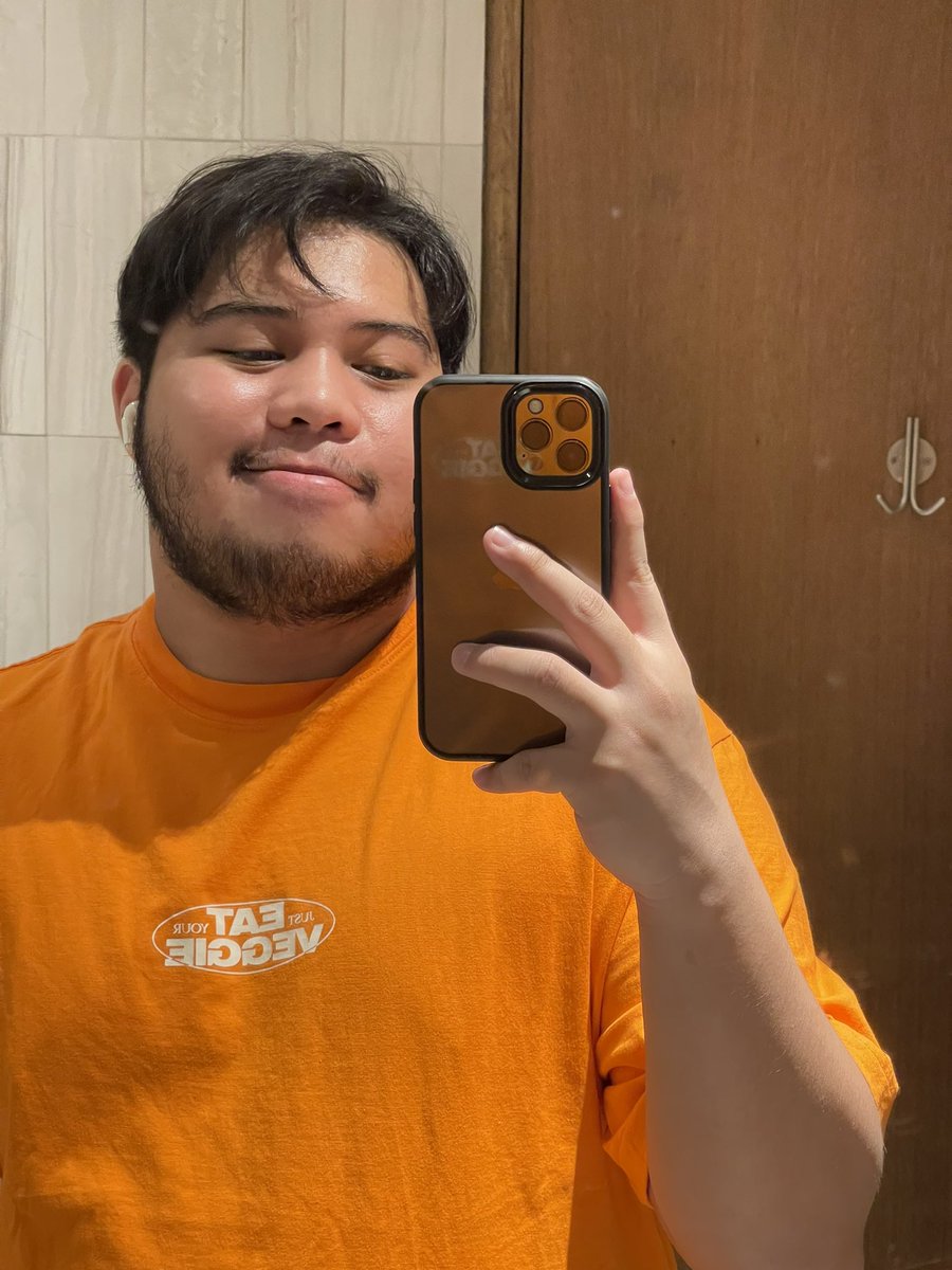 Yuumified's tweet photo. Still my fave mirror selfie- https://t.co/PylsEqcMCL