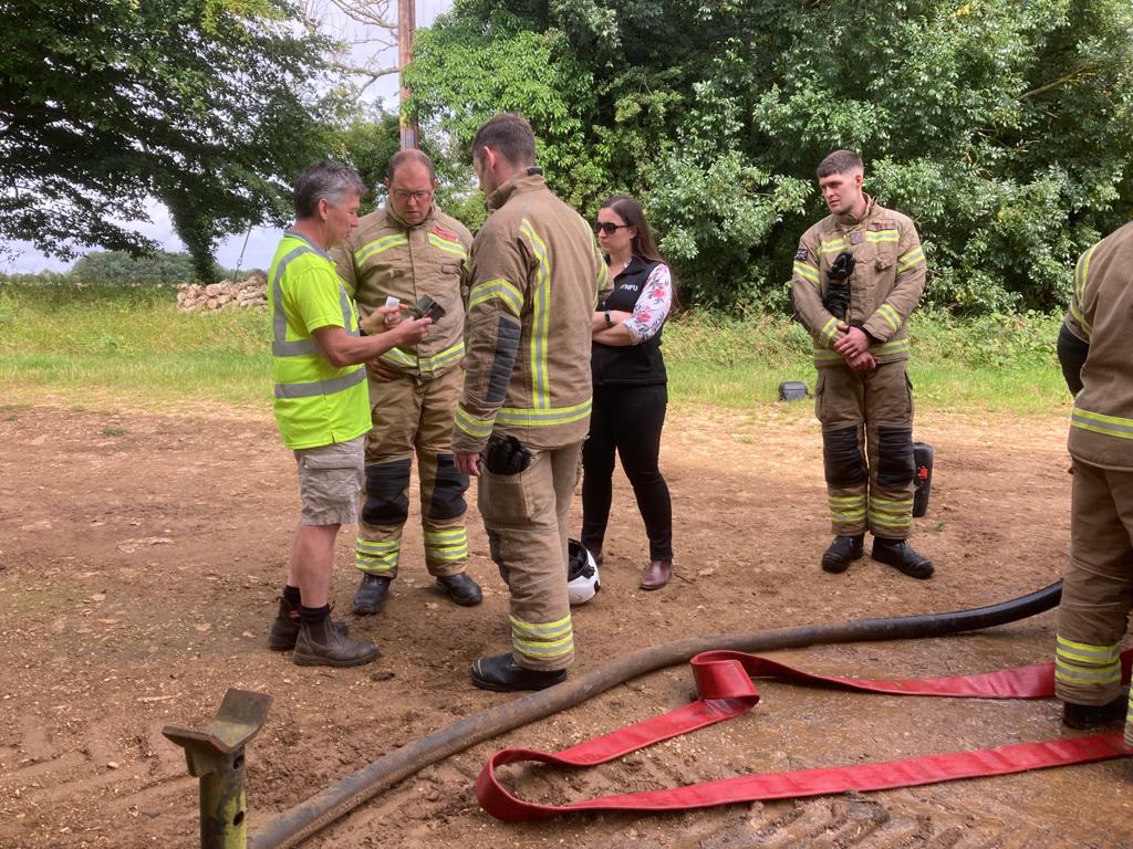 Met on farm with Gloucestershire Fire Service today to discuss fire prevention and providing a water source for when fighting rural fires. #workingtogether @NFUsouth <a href="/NFUtweets/">National Farmers' Union</a> <a href="/farmerjamieb/">Jamie Burrows</a>