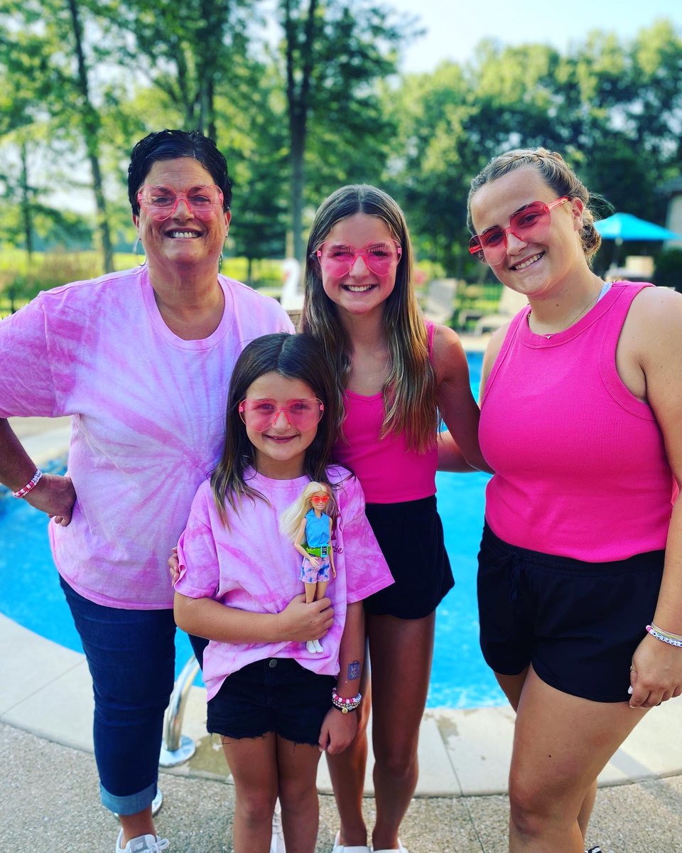 JennOShea2's tweet photo. Many thanks to Aunt Amy for giving Hadley “the BEST day of her life” and always doing the things I don’t want to do!!! 💕🤣💁🏼‍♀️ @amyoshfree https://t.co/t6VPkZd79f