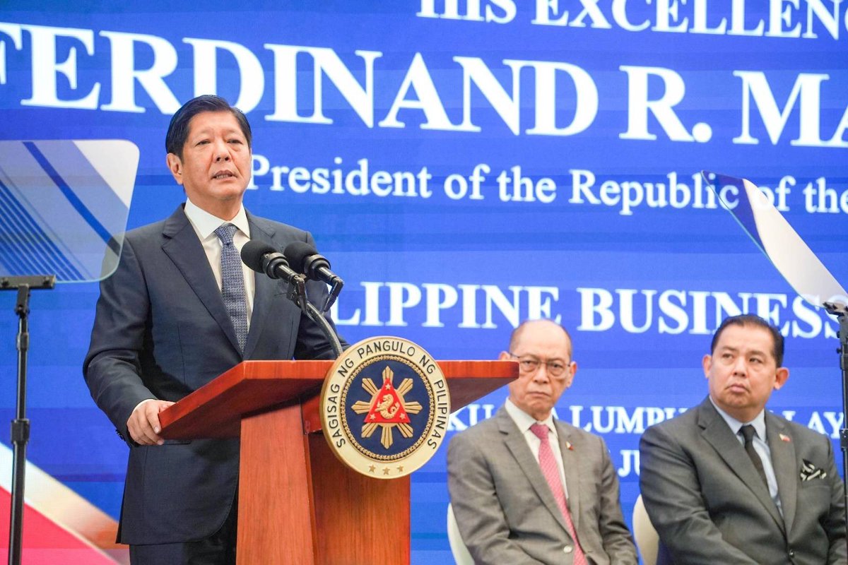 bongbongmarcos's tweet photo. We are unlocking the region's potential and fostering prosperity for our nations alongside Malaysia's business community.

Yesterday, we addressed the Philippine Business Forum where we discussed our whole-of-nation approach to facilitate thriving investments in the country. We are eager to promote deeper partnerships and trade relations that will create great opportunities for Filipinos, Malaysians, and the people of ASEAN.