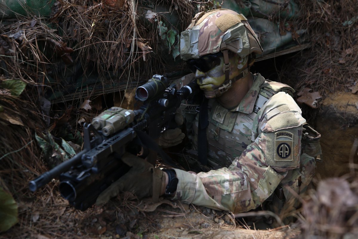 Paratroopers from @2BCT_FALCONS, @82ndABNDiv showcase their mastery in reacting to enemy fire during their defensive operations training in Fort Liberty, NC. Our Soldiers are masters of their craft. @FORSCOM @USArmy photos by Spc. Hannah Stewart