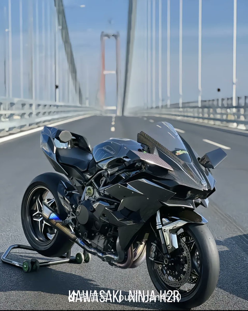 Jiahung0107's tweet photo. @MoreMotorcycles https://t.co/dWA2xrrGNy