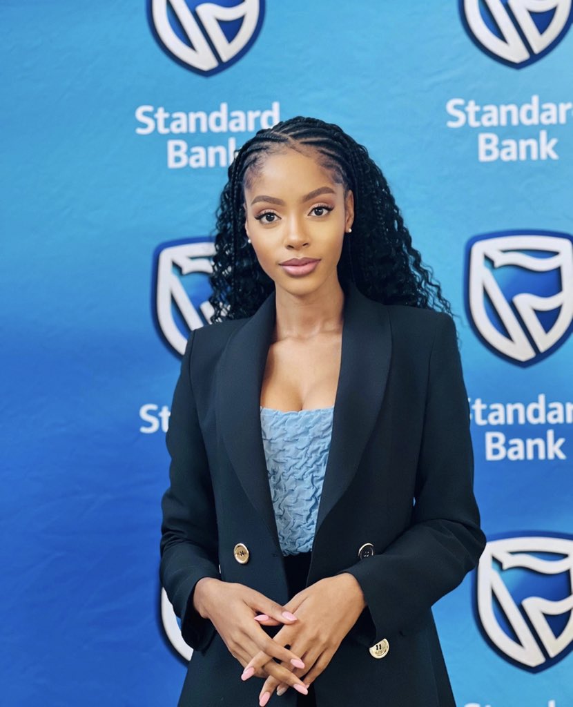 Tebo_Mphahlele's tweet photo. Honoured to be invited as a keynote guest speaker by @StandardBankZA on their new ‘Financial Literacy’ campaign 💙 https://t.co/QCRb3OIdsO