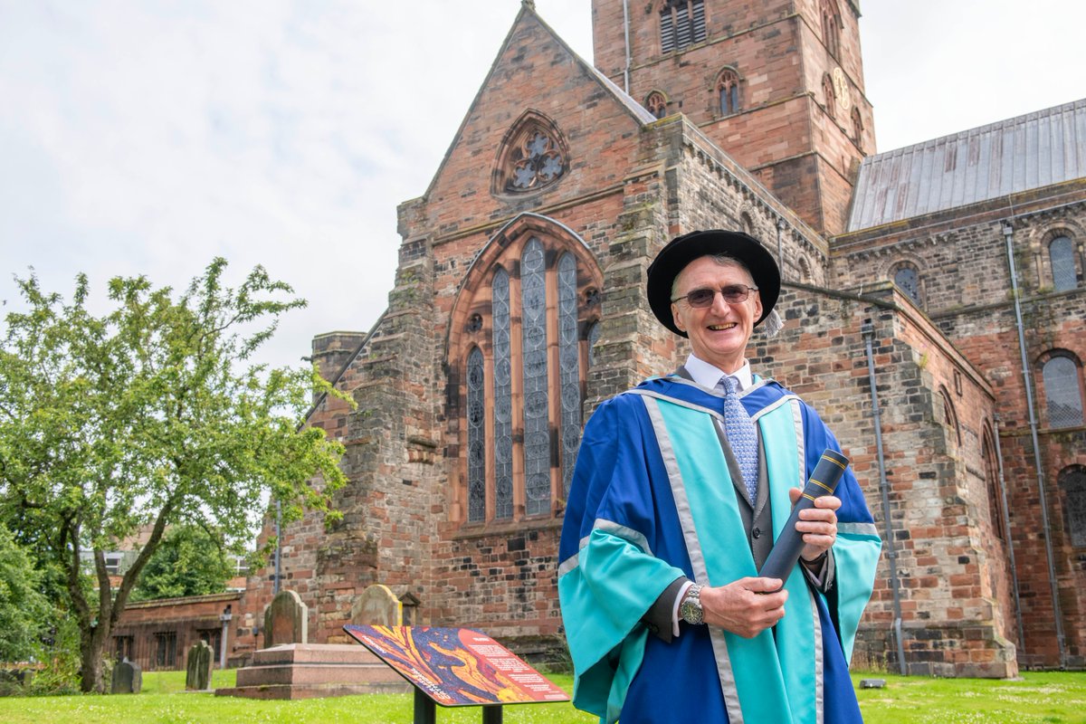 IMechE's tweet photo. Congratulations to IMechE Fellows Professor Graham Wren and @ProfHelenJames for being awarded with Honorary Doctorates by @CumbriaUni 👏

Read more: https://t.co/YBq5NN2sq2 https://t.co/pjhOkjnzoo