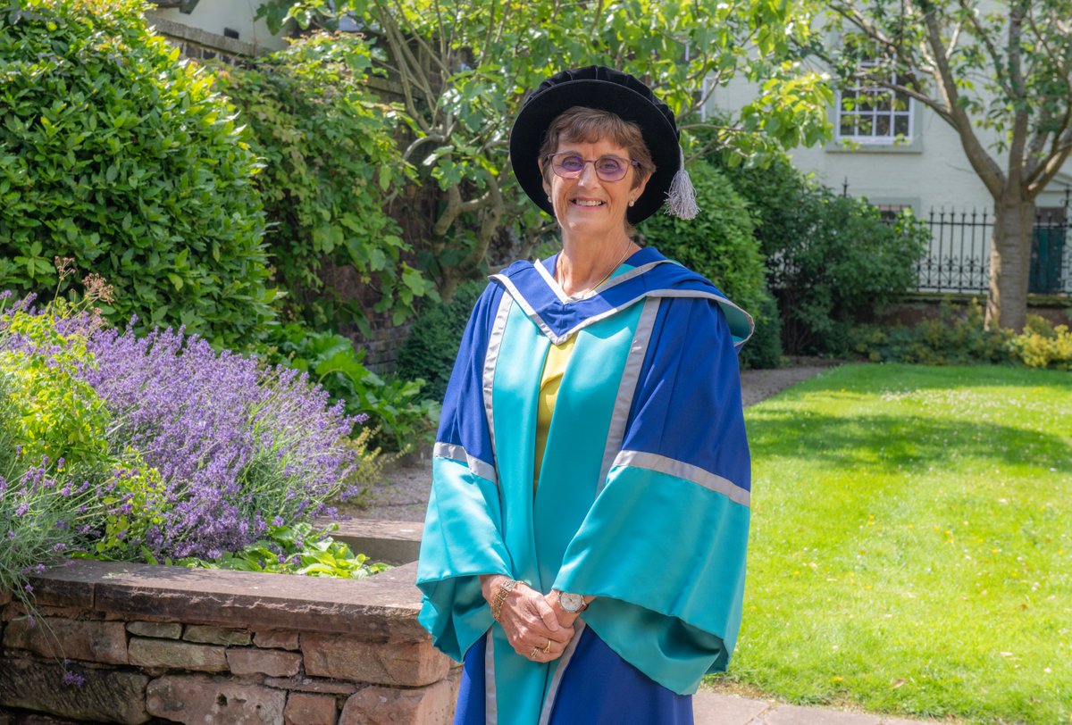 IMechE's tweet photo. Congratulations to IMechE Fellows Professor Graham Wren and @ProfHelenJames for being awarded with Honorary Doctorates by @CumbriaUni 👏

Read more: https://t.co/YBq5NN2sq2 https://t.co/pjhOkjnzoo