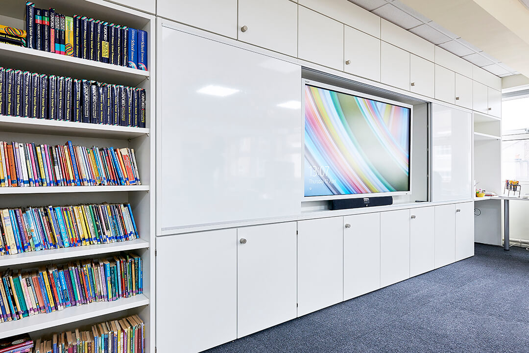 space_task's tweet image. You&apos;ve seen us talk about Learnstor Teaching Walls before - and with good reason!

However, if you&apos;re not entirely sure of their benefits, or why you should have one in your classroom, check out our handy FAQs guide via the link below: 

pxl.to/j4x6pgc

#TeachingWall