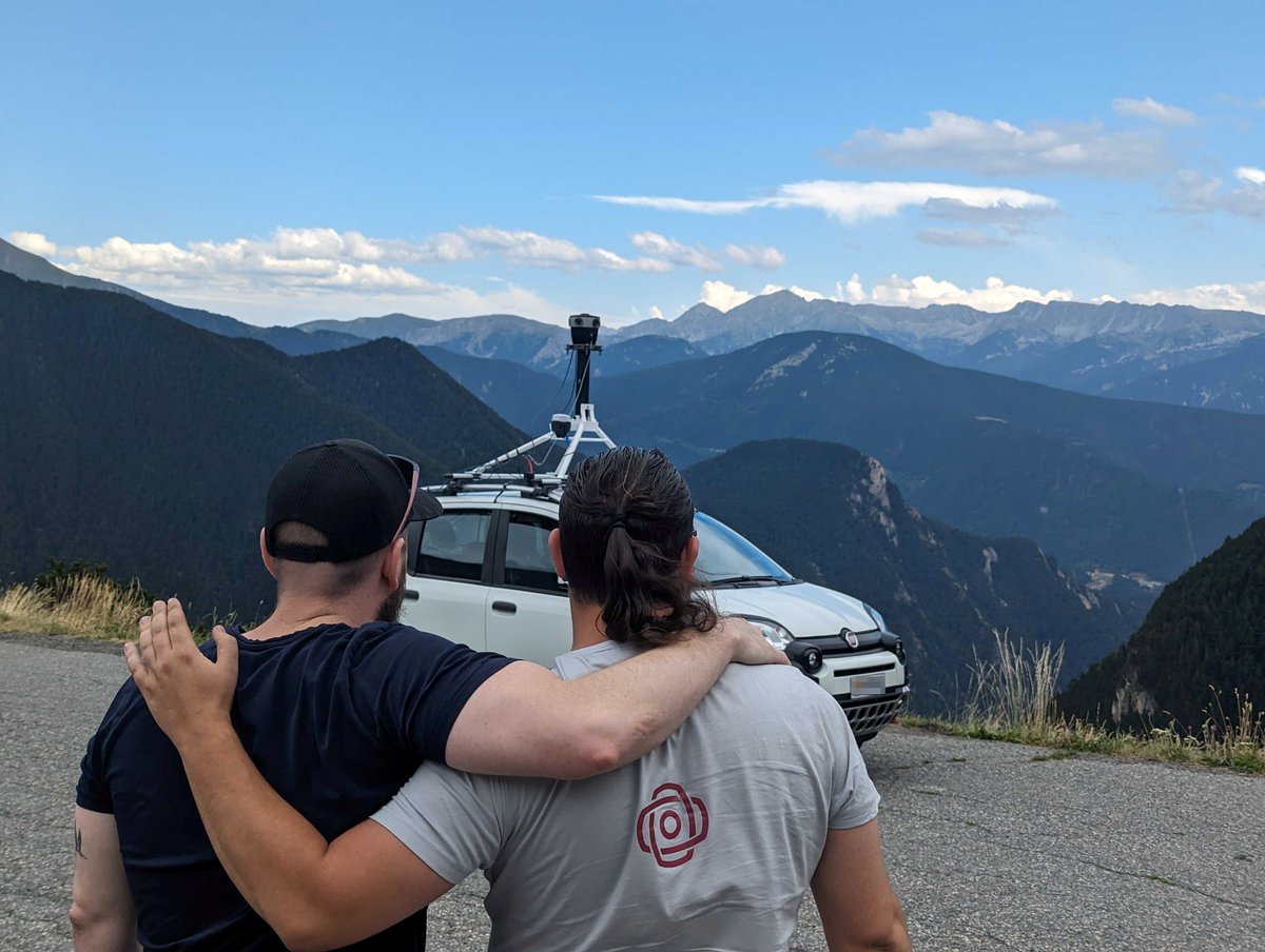 Mosaic360camera's tweet image. Visiting our customers is always a special treat. 
Such an incredible day to scan with the Mosaic 51! 

Guess where we are?

#mobilemapping #3dmapping #topography #mapping #surveying #landsurvey #landsurveying #digitaltwins #road #smartcities #digitalcity
#geospatial #geomatics