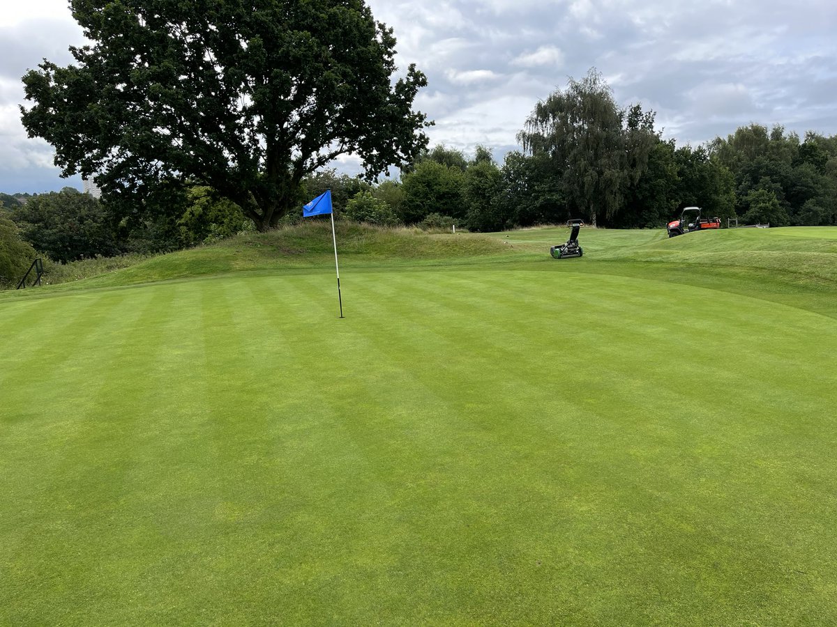 azzabazza86's tweet photo. With the highest recorded rainfall in July @ReddishValeGC the course and greens are holding up exceptionally well 👌🏻 168mm recorded in July becoming the wettest month of the year! Amazing effort from @RVGCgreens producing week in week out 💪👌🏻 https://t.co/wmZehIYicX