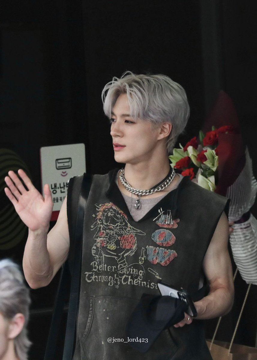 JENO BASE || OPFOLL tweet media