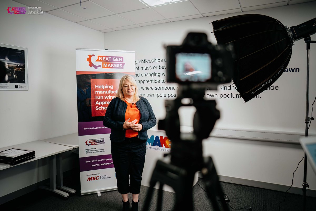 SMCPneumaticsUK's tweet photo. During 2022, we relaunched our improved apprenticeship programme after working closely with #NextGenMakers.
We are delighted to have been awarded the Gold Kitemark Status recognising our achievements as an ‘Excellent Employer’, at the @MakeUK_ Engineering Apprenticeships Awards. https://t.co/w4GtzvNYJE