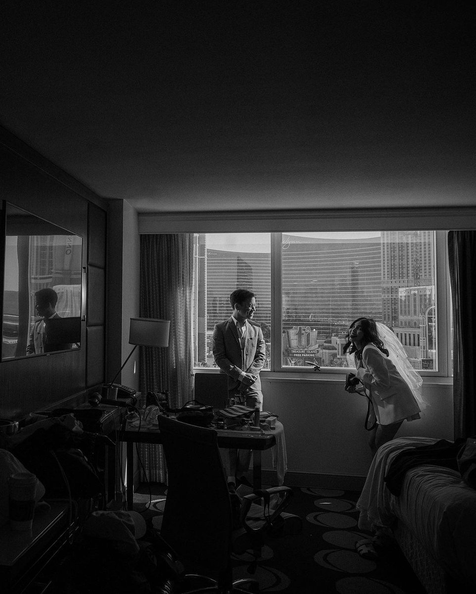 inquirerdotnet's tweet photo. CONGRATS, MR. AND MRS. ATAYDE! 🤍

[UPDATED] Actress-TV host Maine Mendoza shares more of her prenup photos with Arjo Atayde taken in Las Vegas as they exchange their "I dos" on Friday, July 28. | 📷: Pearl Studio &amp; Jaja Samaniego via Mendoza/IG

READ: https://t.co/wmuuMQ0X13 https://t.co/SFx5A6uJPU