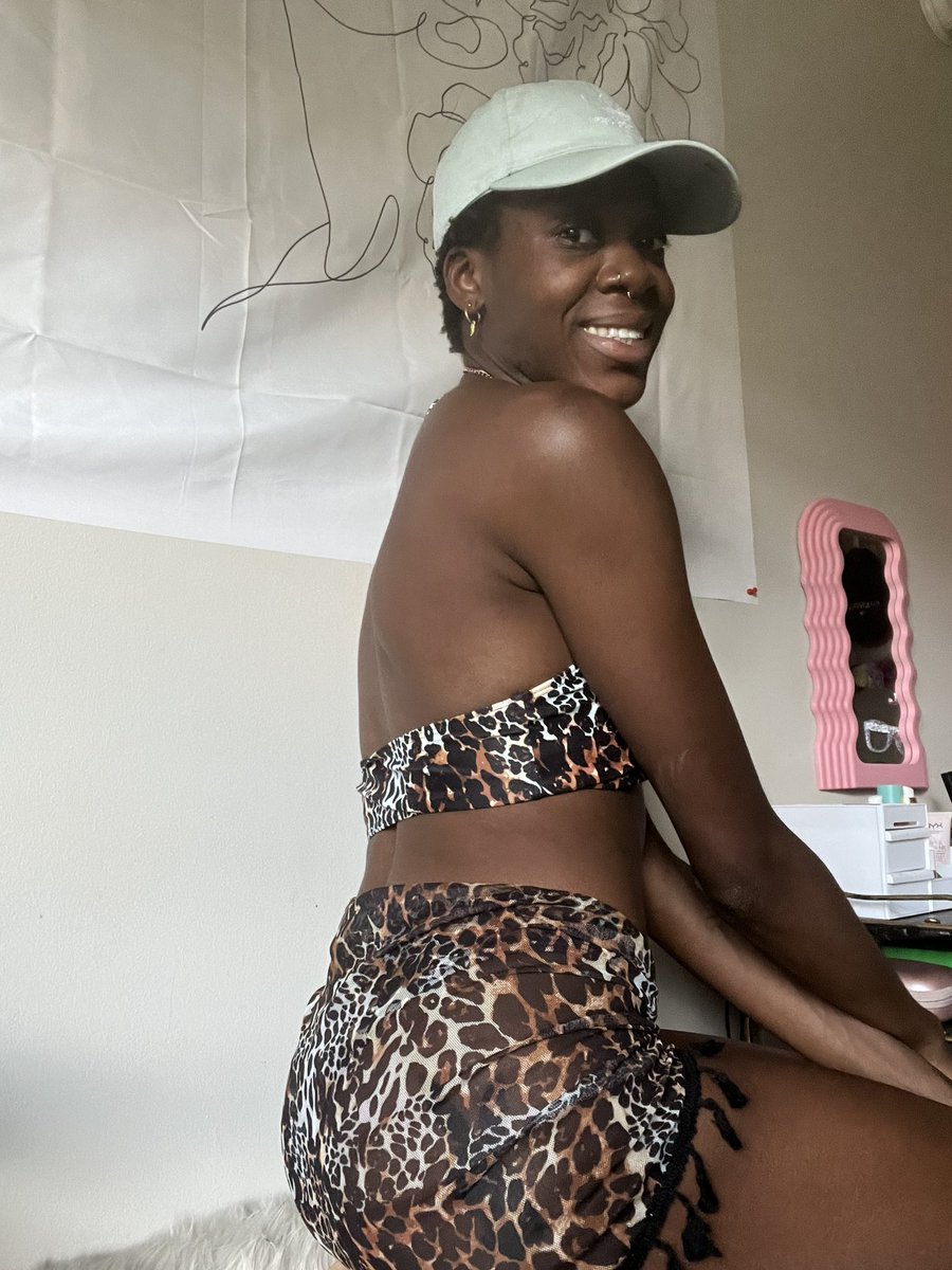 I heard it’s officially swimsuit season 💕😌 @sheinofficial  #cheetah #cheetahprint #swimsuit #swimsuitmodel #swimsuit👙👙⛱⛱ #bikini #bikinigirl #bikinis #bikinimodel #modellife #modelshoot #modelsearch #fyp #fypシ