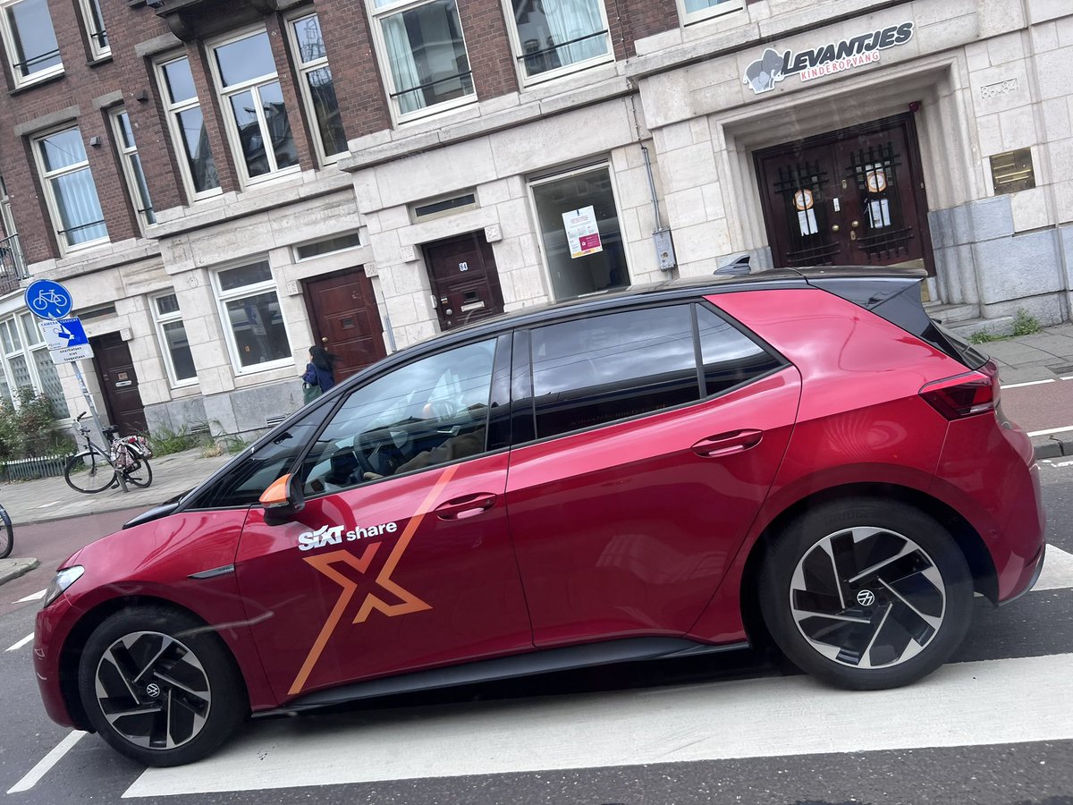 electricfelix's tweet photo. SIXT added new vehicles to the Amsterdam fleet and they’re now “on offer” for 200km/24h for €99 would you? ⚡️⚡️⚡️
#amsterdamelektrisch
#alwaysbesharing https://t.co/rrmunrdnvw