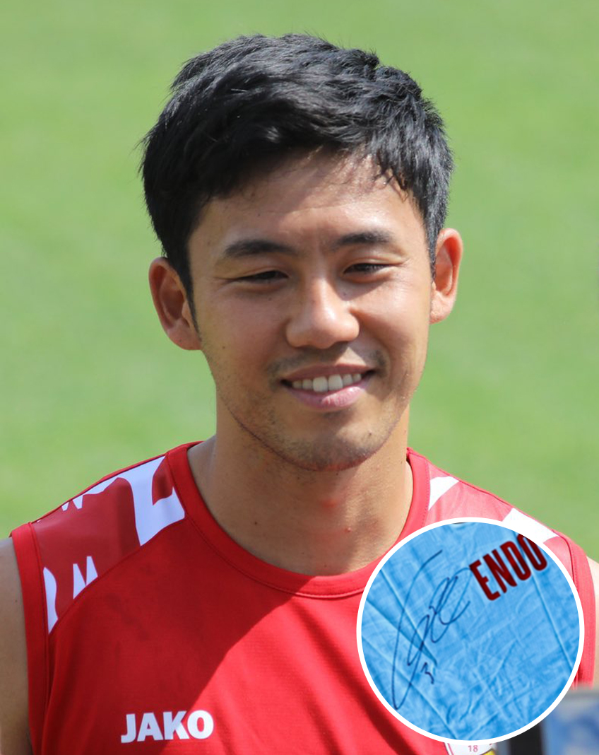 VfB_JP's tweet photo. 新シーズン開幕まであと3週間... ⏳

日本代表でも主将を務めるを務める #遠藤航 キャプテンの直筆サイン入りユニフォームをプレゼントします！👕✍️🎁

8月6日 (日) までに @VfB_JP をフォローして、このツイートをRTすれば応募完了です 😉

#VfB https://t.co/TiIL8uHOfN